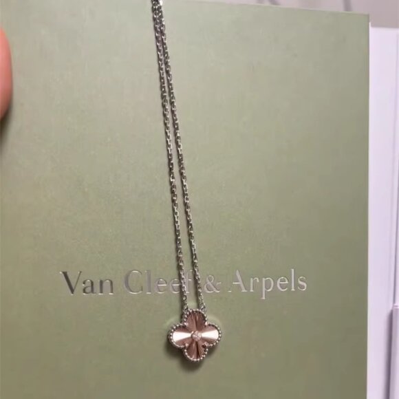 Van Cleef & Arpels Necklace - Picture 3 of 4